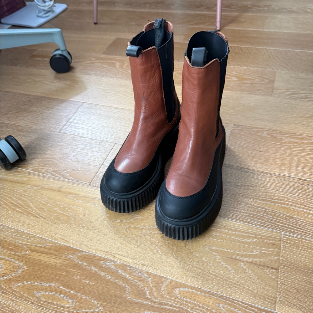 Sam Edelman Two-Tone Brown & Black Chunky Boots